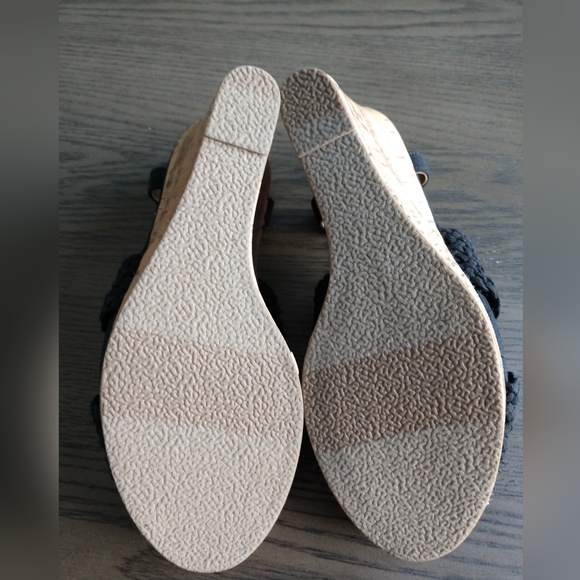 So Woman's Black Taffy Wedge Sandals   Size 7.5    NWT - Picture 14 of 14